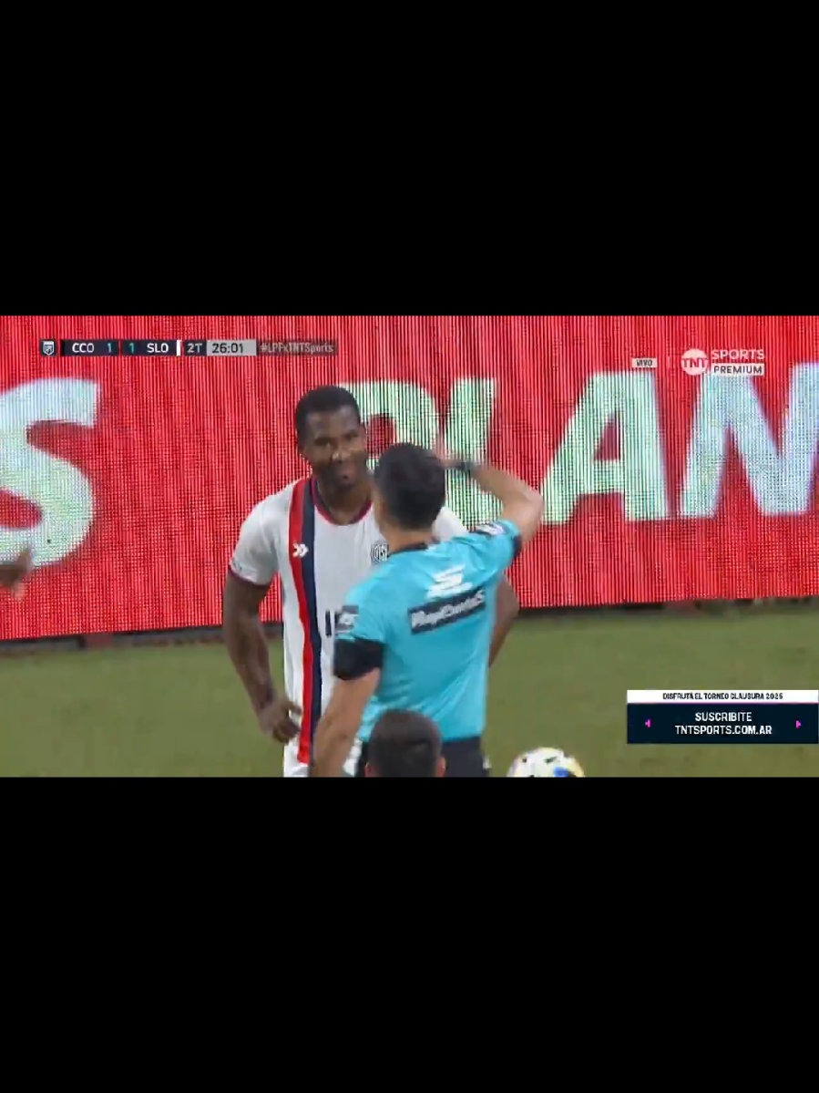 🔴 ROJA EN SAN LORENZO 🔴 Romaña es expulsado y el Ciclón queda con 10 jugadores en Santiago del Estero. #SanLorenzo #CentralCórdoba #LigaProfesional #SecretoFutbolero