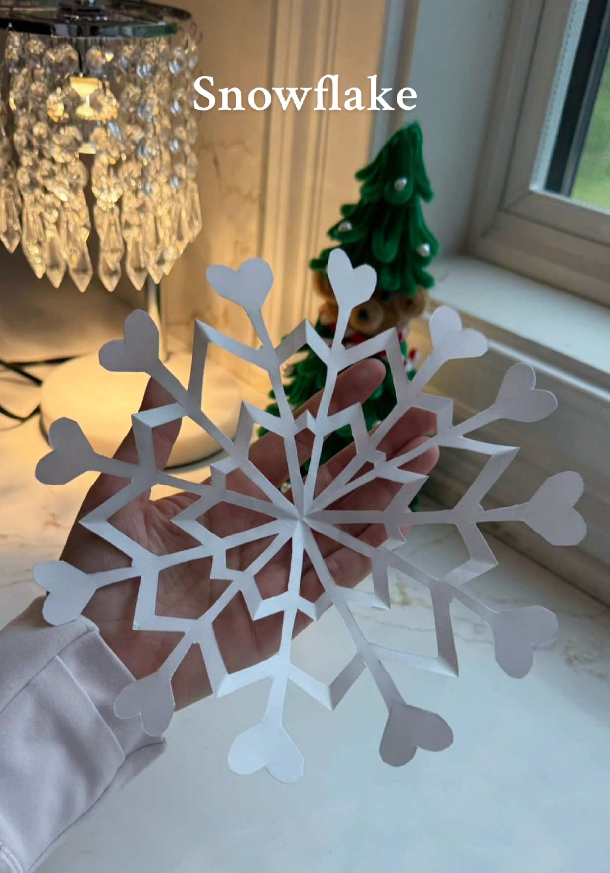 Easy and beautiful paper snowflake ❄️ #christmas #DIY #snowflake #crafts 