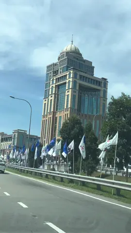 Terhibur sis ni lagunya 😂😂 #PRNSabah #undi #siapamaudiundi 