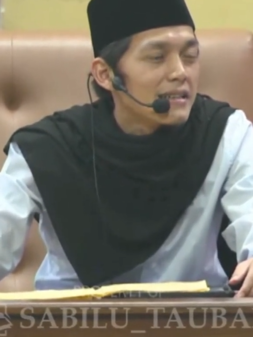 Selamat hari Minggu manteman... #kamuharustau #janganbaper #stnyell #dekenganepusat #gusiqdammuhammad 