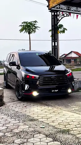 inova disel ireng ya Allah🤗#innova #innovareborn #diesel #2gd #fyp 