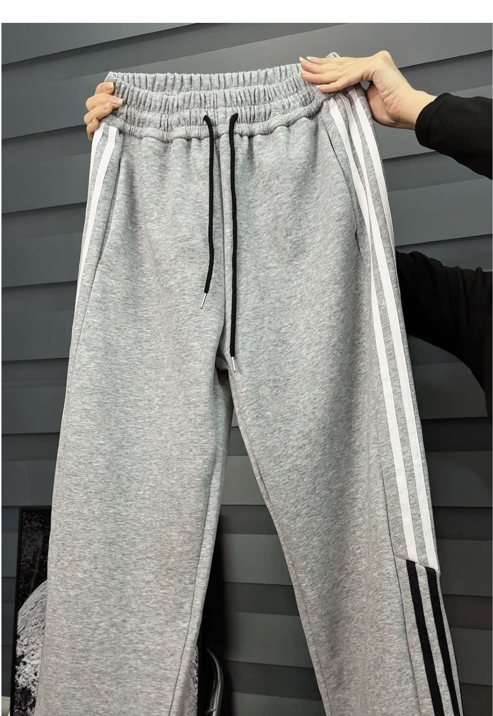 Quần nỉ suông kẻ form dáng thể thao có rút gấu #xuhuongtiktok #xuhuong #quanninam #quanni 