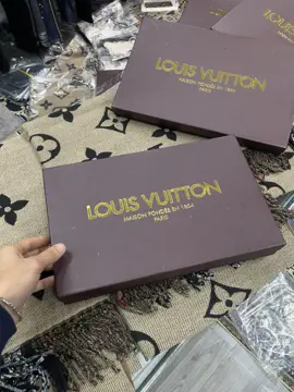 Khăn Lv bản to hộp đầy đủ cho ae nhe#xuhuongtiktok 