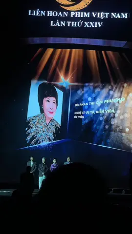 NSUT Kim Phương rất vinh hạnh khi nhận được lời mời trở thành một trong các ban giám khảo Bông Sen Vàng của LHP Việt Nam năm nay. Liên Hoan Phim Việt Nam lần thứ 24 #NgheSiKimPhuong #LienHoanPhimVietNam 