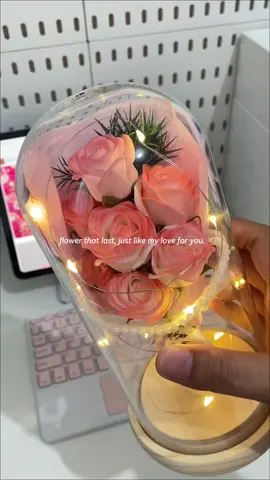 For the moments you want to last a lifetime. Timeless elegance under glass. A rose that stays as perfect as day one. #ArtificialFlower #RoseInGlass #GiftIdea #HomeDecor #polengshop❤️ 