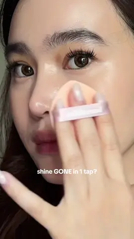 Lucu bgt warnanya kaya unicorn padahal ini transparent!! #compactpowder #compactpowderviral 