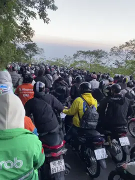 Săn mây chứ có săn người đâu 🙄#xhtiktok #bavi #xhuongtiktok 