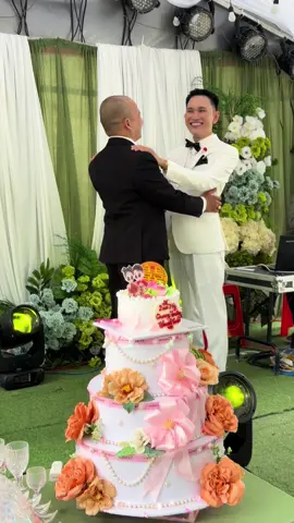 Chú 2 đứa mãi hạnh phúc nghe 