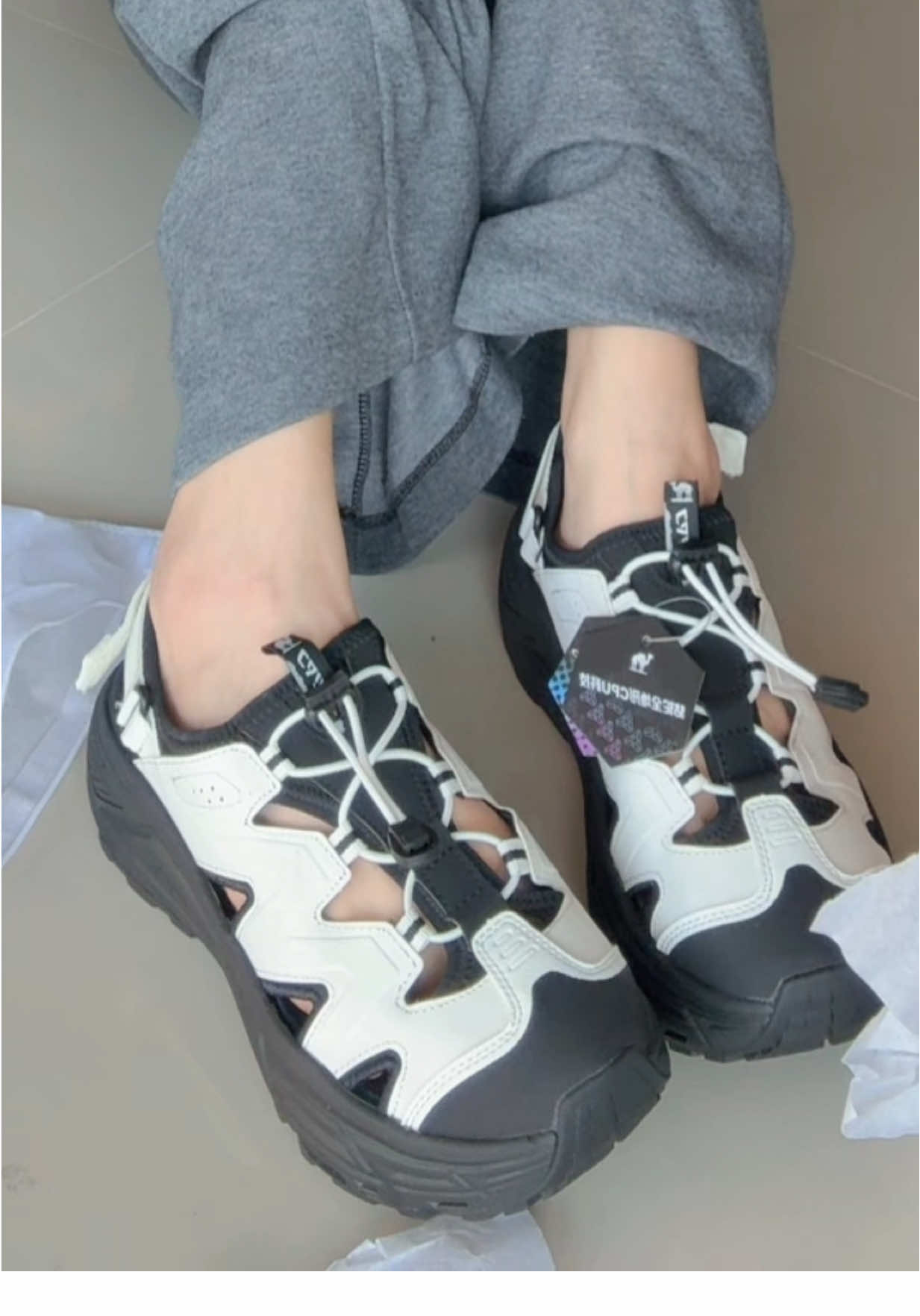 #แบ่มแบ๊มรีวิว #รองเท้าเดินป่า #รองเท้าลําลอง #รองเท้าใส่สบาย 