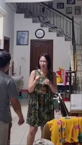 Penyesalan selalu datang terlambat.. Tetapi belum terlambat untuk bisa hidup bahagia. Jangan bertahan dgn orang yg menyakitimu. Sisa umur harus bahagia. Km berhak bahagia #sherlychebing #happylife #pendetakdrt #kitaberhakbahagia #fyp 