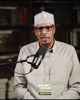 repost 🤍  تتجافى جنوبهم عن المضاجع يدعون ربهم خوفا وطمعا ومما رزقناهم ينفقون  #podcast #sheiqshibili #somalitiktok #wacdi_iyo_waano #hormarin_media 