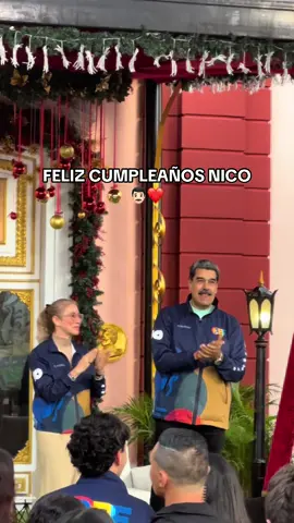 Hoy está de cumpleaños el mejor presidente 👨🏻❤️🇻🇪 #felizcumpleañosnico #felizcumpleañospresidente #nicolasmaduro #presidente #felizcumpleaños 