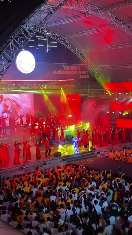 Tiếng hát vang, cộng đoàn hòa giọng và bầu khí bùng nổ tại Đại hội Giới Trẻ TGP Sài Gòn 2025 ✨🎶 #daihoigioitre #tgpsaigon #gioitreconggiao #gioitreconggiaovietnam 