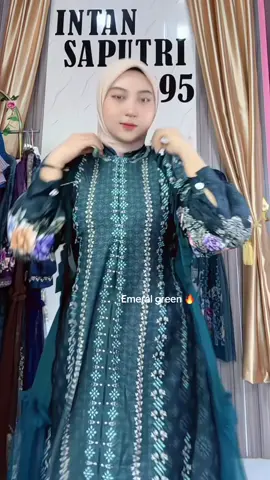 Uda siap couplen belum ni #lebaran2026 #gaun #fypシ゚ #ootdfashion 