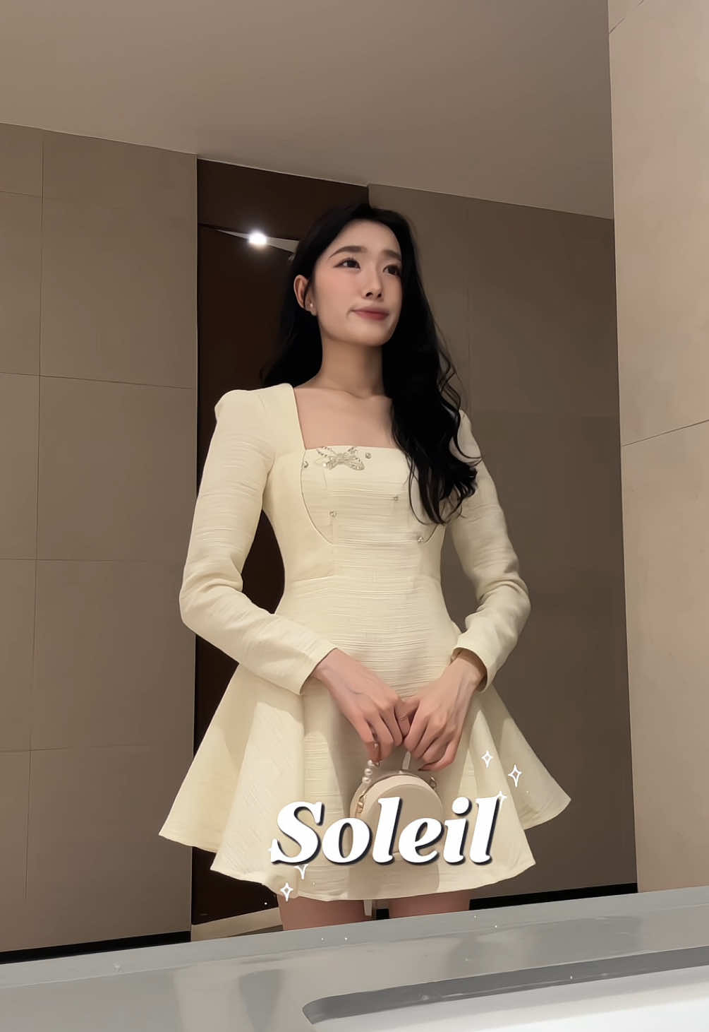 Lên đồ dài tay đi đám cưới theo yc các bà nè @SOLEIL VN #soleil #thao2622 #damditiec #dothudong #review 