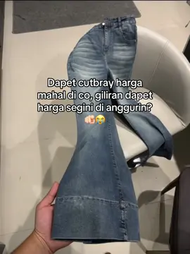 buat #ootdfashion muu setiap hari cuma pake #cutbrayjeans sebagus ini 😭🥰 