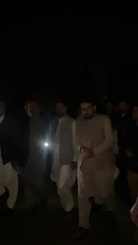 بنی گالا میں  مذاق رات دونوں وزیر اعلیٰ آمنے سامنے خوب گپ شپ لگیا 🤣🤣🤣🤣#skpeshawar366 #imrankhan #tranding #foryou #pti 