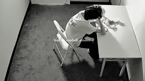 qiqi adalah anak yang sangat peduli dengan orang-orang di sekitarnya, jika ada seseorang yang membutuhkan pelukan, qiqi adalah orang pertama yang memeluk orang itu, dengan tulus.. sementara itu qiqi juga sedang menyembunyikan kesedihan nya, dengan ketawa dan tingkah lakunya yang sangat ceria. qiqi selalu siap membantu teman-temannya yang meminta bantuan qiqi, tanpa meminta imbalan apapun 🫂 aku sangat menyayangimu qiqi🥹🤍 #zuoqihan #tffamily_4th_generation #fyppppppppppppppppppppppp 