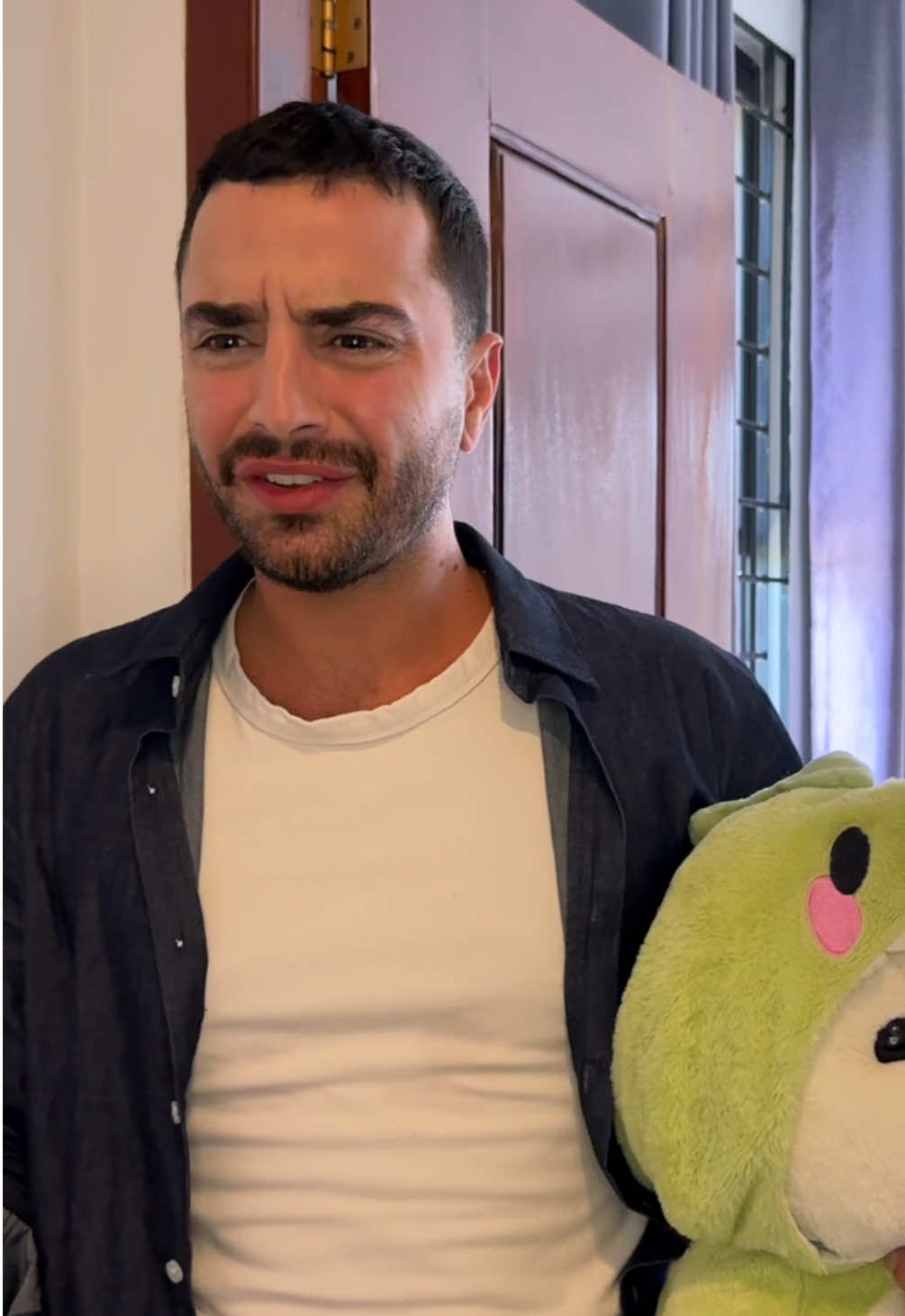 The kids don’t want to go to school! 😩 The Babysitter (English version) #BabySitter #FunnyVideos