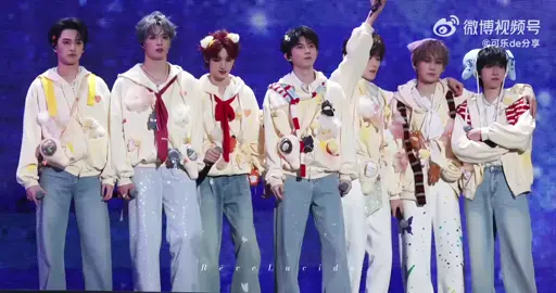 Mã Ca đứng giữa hát ngăn cách sự ngầu lòi của cánh phải và sự nhỉ nhảnh của cánh trái🤣🤣🤣#tnt #tnt时代少年团 #tnt_thời_đại_thiếu_niên_đoàn #sdfj_lầu18🌸🎐 