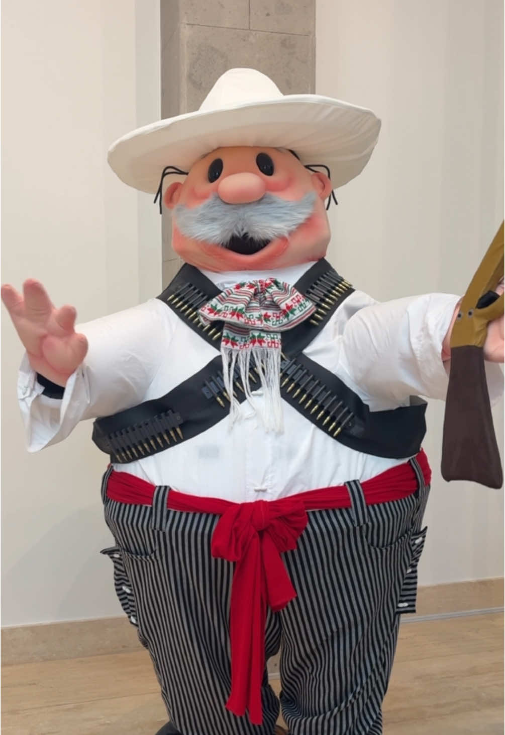 missing CDMX a little 😕 must visit when in Mexico City! #drsimi #farmaciassimilares #cdmx #mexico🇲🇽 