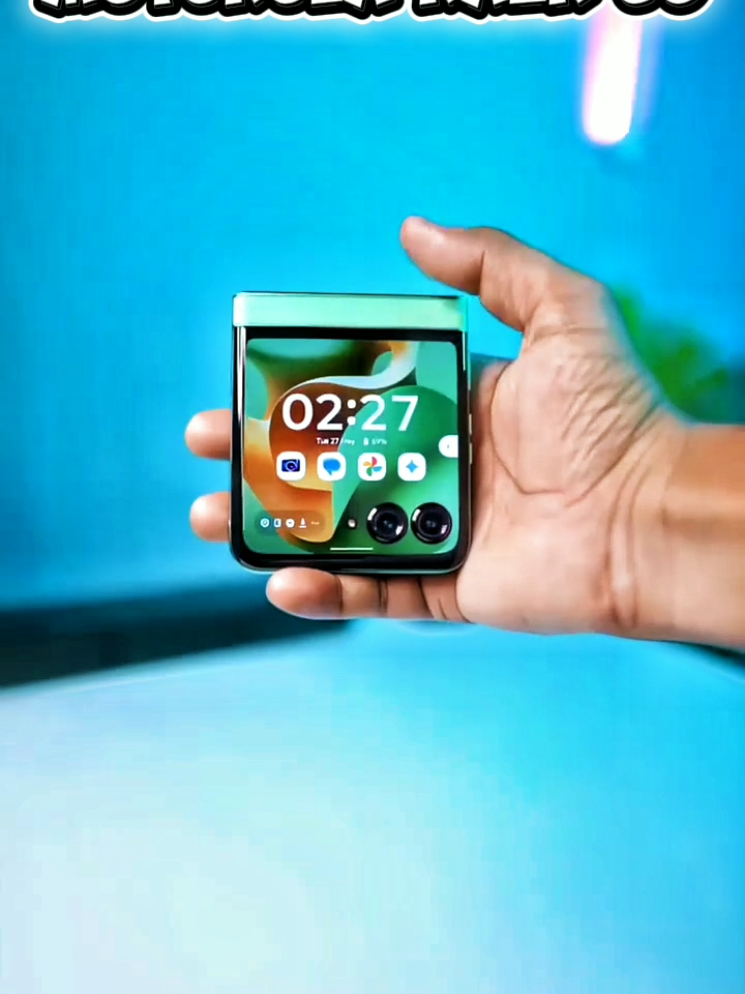 ​Motorola Razr 60: Dobre o Futuro. Abra o Espetáculo!!📲😱 link na bio. #motorola #flip #motorolabrasil #foryou 