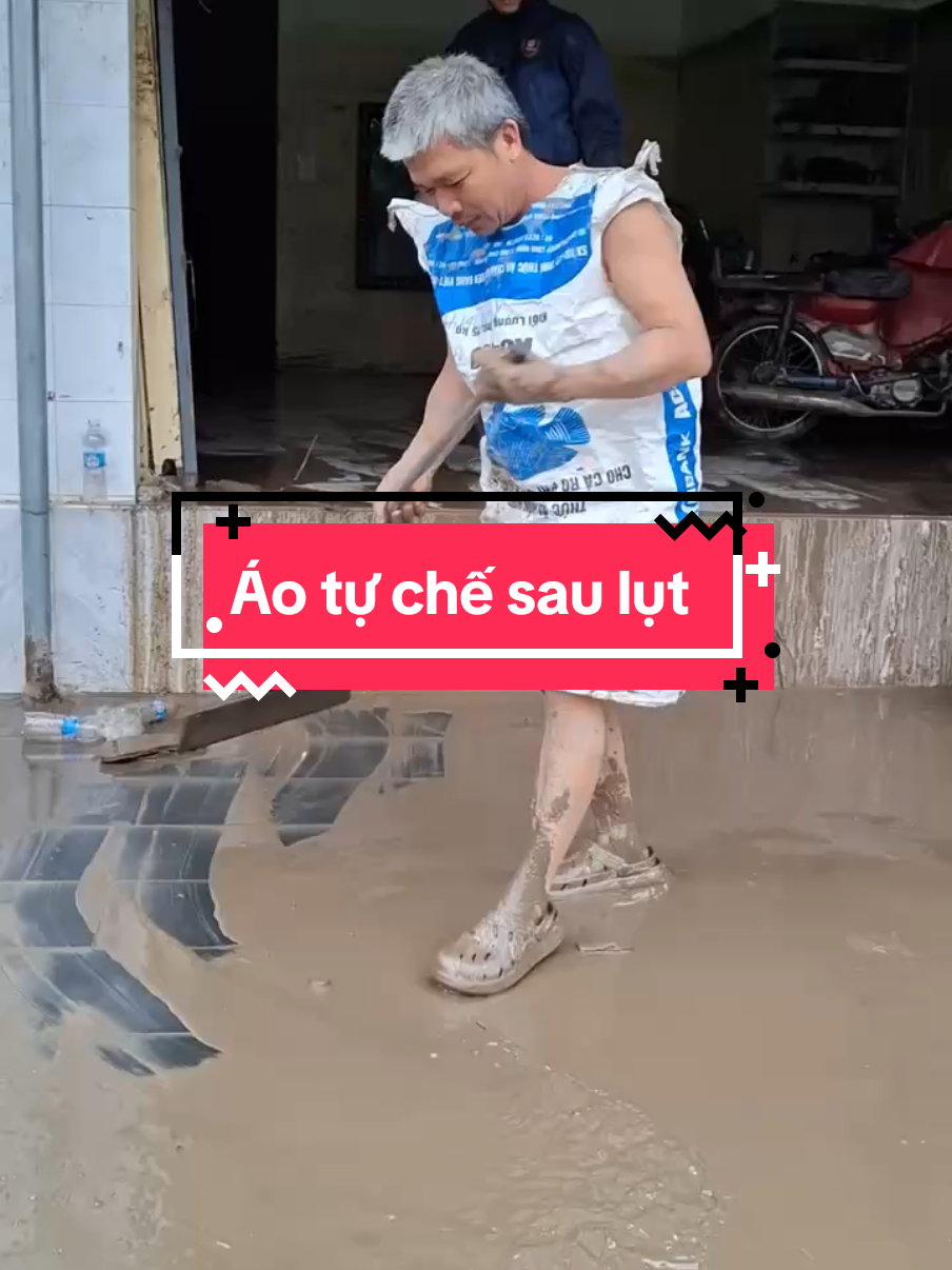 Người dân Sơn Hòa Phú Yên tự chế quần áo sau khi nước rút #mientrung #lulut #lulutmientrung #phuyen 