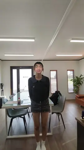 図書館行くのめんどくさいから事務所で勉強🔥 #中3 #10 #おすすめ 