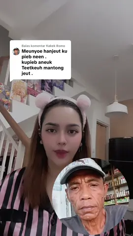 Membalas @Kakek Romo  Boh lip lip iley 