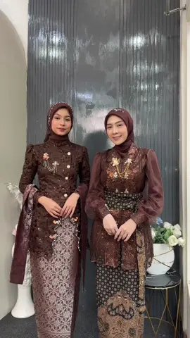 #kebaya #kebayajanggan #kebayamodern #kebayawisuda #bajulebaran 