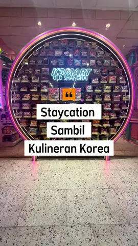 Jangan ngaku K-Lovers kalau belum pernah dateng ke K3MART. Krn tempat ini surga bagi pecinta kuliner korea. Ada banyak produk korea yang bisa dibeli dan dicoba. Setelah puas belanja dan kuliner, bisa lanjut staycation di hotel dekat sini. Namanya Sans Hotel Kelapa Gading Jakarta. Harganya mulai dari 200ribuan aja. Makin hemat kau beli melalui aplikasi @RedDoorz Indonesia . Yuk ikutan staycation sambil kulineran ala aku ini. #BerkeSANS #RedTravelers #RedDoorz #k3mart #kulinerkorea 