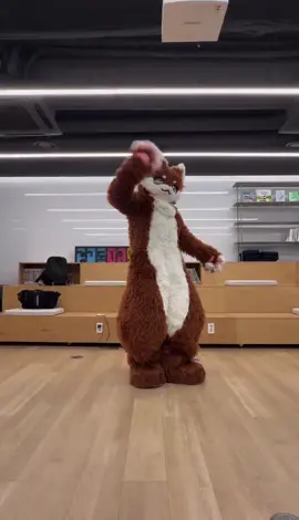 BASTTIE - First Step 因为记不住舞步，所以就按照我自己的感觉来跳。 춤을 못 외워서 대충 대충 #furry #dance 