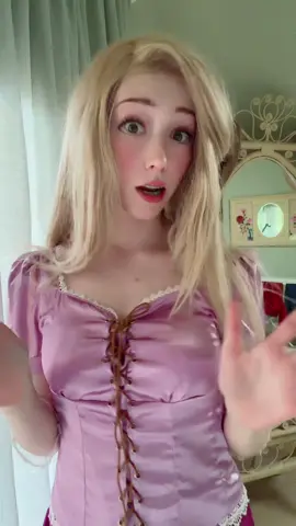 it’s not #rapunzel #rapunzelcosplay #tangled #cosplay 