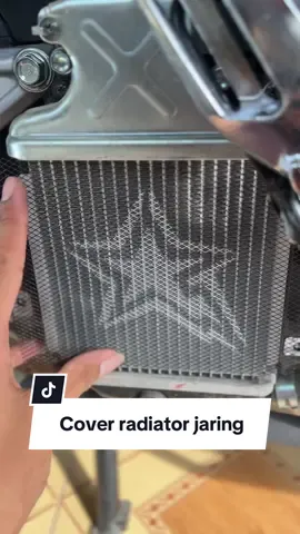Gengsi dapet fungsi apalagi🤪 #coverradiator #vario #vavarioan #variomodifikasi #fyp 