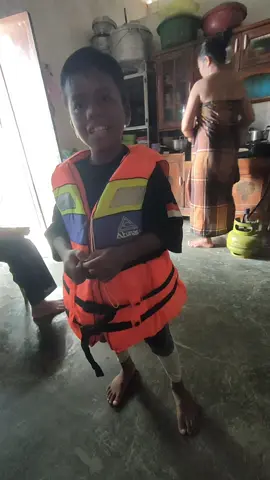 timbang termudah CAHAYA TASBIH umur 9 THN  turun meramaikan lomba lepa2 tisomballi dengan kecepatan angin 16 cnot🌪️😁