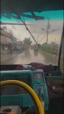 🙂🙂🙂 #CapCut #fyp #berandatiktok #medium #bus 