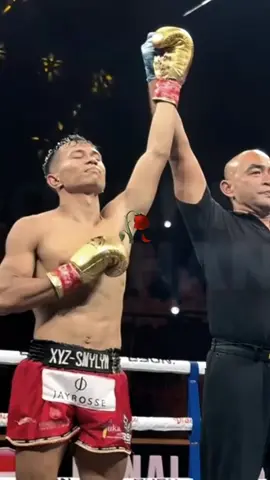 Yang kuat bang #Ronal Walau pun keputusanya bisa di goyang-goyang ya gimna lagi #byoncombat6 #ronalvsputra #curang #anakemas 