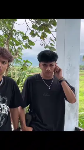 tardulu mas boy🙏🏻 disini pipin ganteng banget kl rambut item😚@B0tol_marJan 