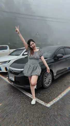 ขอโทษนะคะ นึกว่านางคว้า 