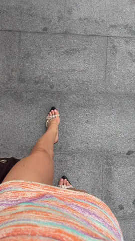 #cardio  Один из способов сохранить красивые ножки 😍 Однако есть еще не мало моментов, которые важно соблюдать для лучшего результата ☝️ *питание. Нади вы едите круассаны и потом колбаску, запивая пивом, то конечно ждать красивых ног не сильно стоит  *движение на регулярной основе. Вместо съесть десерт - погулять, вместо мороженного массаж, вместо депрессии - зал и кардио. *моральное удовлетворение, что бы делать все выше перечисленное.  Все это сложно, и для этого нужен стимул и стержень, однако тут самое важное понимать, что обидно будет в 60 понимать, что вы всю жизнь про****. Любите себя ❤️ #cardio #Fitness #fitgirl #gymmotivation 