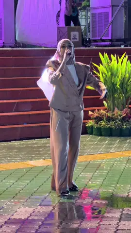 @imantroye In Pasir Gudang Festival Yesterday Night What Vibes 👌❤️#wanyhasrita #wany #malaysia #pasirgudang #imantroye @🇵🇰🅺🅷🆄🅱🅰🅸🅱🇲🇾 @MajlisBandarayaPasirGudang 