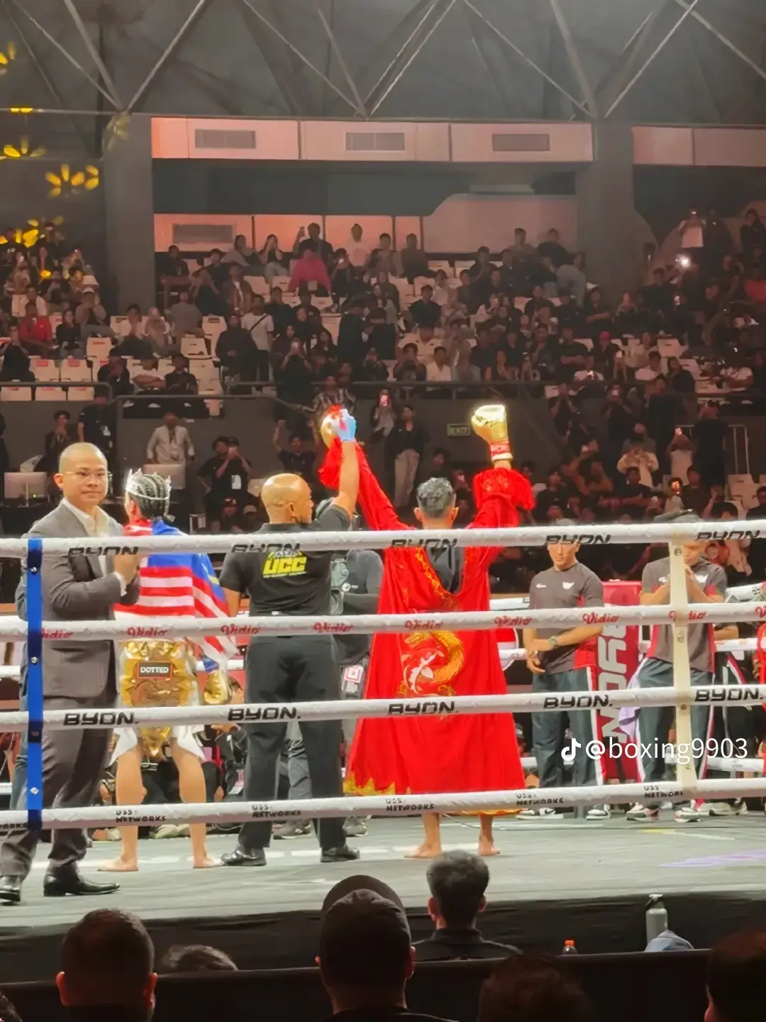 saking frustasinya putra melawan ronal sampai