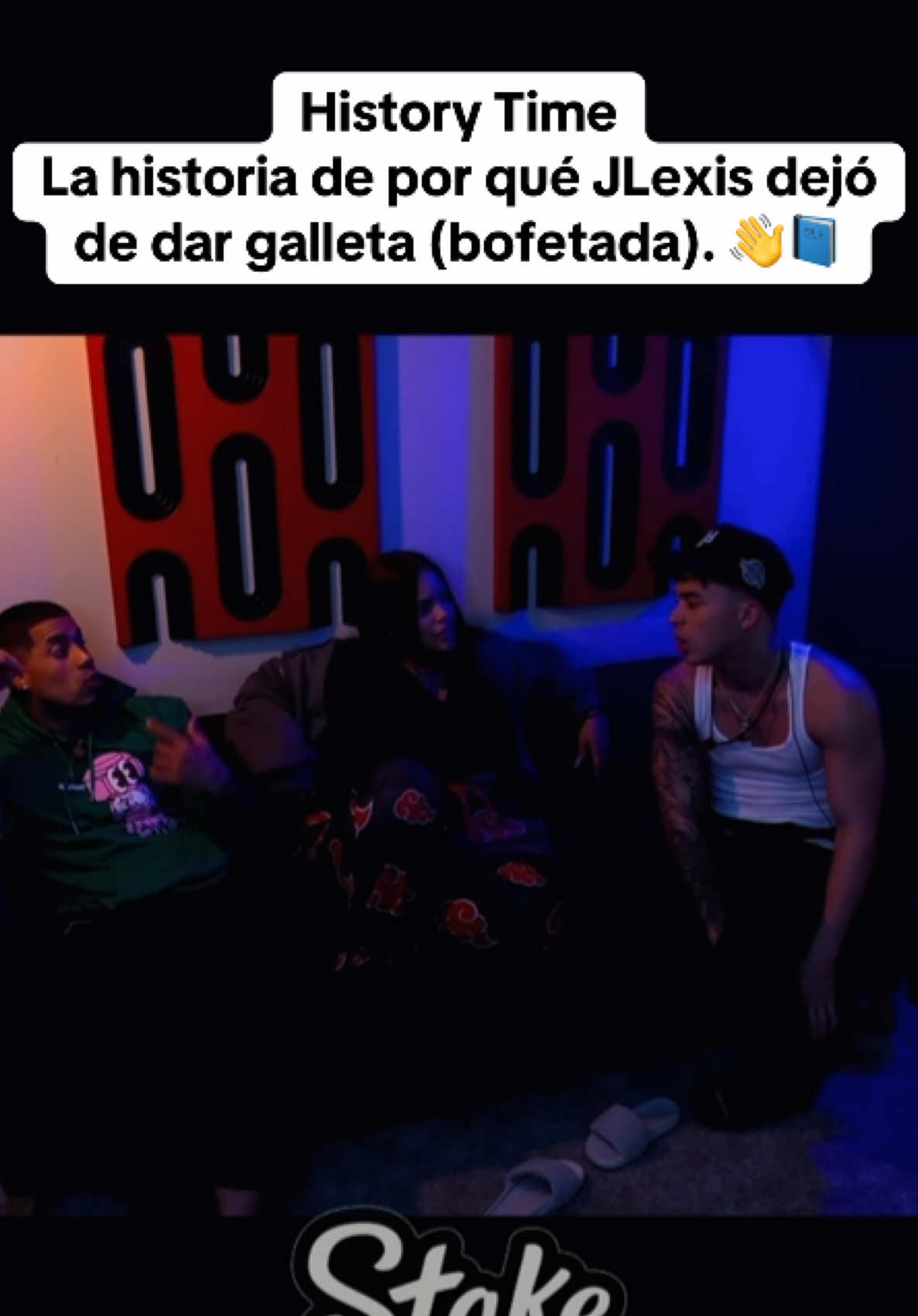 La verdadera razón por la que JLexis dejó de dar galleta (bofetada) en el acto. 👋📘😅 Él contó que todo cambió el día en que, durante un momento íntimo, una mujer le devolvió exactamente lo mismo que él hacía. El “toma y dame” no le salió como esperaba… y quedó seco, sin aire y sin poder seguir. Desde ese día decidió que no volvía a hacer eso nunca más, porque entendió que cuando te lo hacen de vuelta no es tan gracioso como uno piensa. La experiencia lo marcó y ahí mismo se quitó de ese hábito. historia jlexis momento intimo, por qué jlexis dejó de dar galleta, jlexis experiencia íntima, mujer le devolvió la galleta, jlexis quedó seco, anécdota jlexis real, history time jlexis, cuento viral jlexis, casa alofoke historia divertida #LaCasaDeAlofoke #JLexis #michaelflores #graciebon 