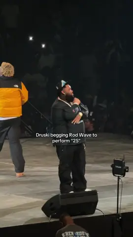 Rod wave was not tryna perform “25” #couldafest #rodwaveconcert #fyp #druski #statefarmarena 