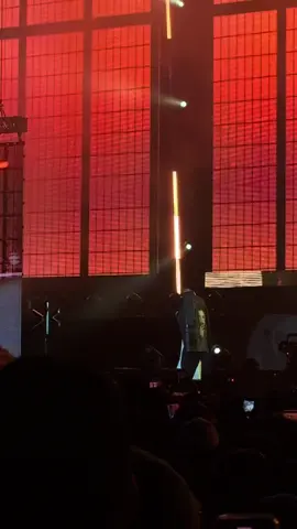 El anuncio de Álvaro Díaz en el coca cola Flow fest al acabar su concierto #alavarodiaz #sayonara #nuevodisco #omakase 