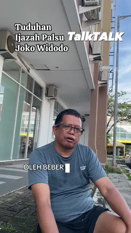 Kasus tuduhan ijazah palsu Joko Widodo atau Jokowi, telah menghabiskan waktu bangsa ini secara sia-sia. Kini, sudah memasuki babak dalam ranah hukum. Polisi telah menetapkan beberapa tersangka, di antaranya adalah Roy Suryo, Rismon, dokter Tifa, dan lainnya.  Pihak dari Jokowi, dan pengacaranya, sepanjang yang saya ketahui, misinya sederhana dan simpel. Mereka ingin melihat (langsung), menyentuh, dan meraba ijazah palsu Jokowi yang dimaksud atau yang tuduhkan itu.  Penuduh, bahwa Jokowi punya atau setidak menggunakan ijazah Palsu di KPU untuk kepentingan pemilu, tentu telah mengusai atau menyimpan ijazah palsu itu, sehingga mereka pernah melihat ijazah itu, atau bisa memperlihatkan ijazah itu kepada pihak yang ingin mentahuinya atau kepada publik.  Di sini, menurut saya, pihak Jokowi atau tim hukumnya, bukan mempersoalkan apakah ijazah pak Jokowi itu asli atau palsu. Persoalan mereka adalah ingin melihat ijazah palsu itu diperlihatkan atau ditunjukkan oleh para penuduh.  Soal ijazah Jokowi palsu berdasarkan analsis dari sebuah aplikasi, apakah hasil aplikasi merupakan otentik ijazah palsu? Apakah yang mereka analisis itu adalah otentik ijazah palsu. Wujud ijazah palsu itu nanti akan diperiksa langsung oleh hakim pada saat sidang.  Jika mereka, kawanan penuduh itu bisa menunjukkan fisik atau wujud ijazah palsu yang otentik itu, maka perlu dicari siapa atau pihak mana yang melakukan pemalsuan terhadap ijazah Jokowi. Jalan panjang isu ini ke depan akan terbuka lebar. #ijazahjokowi #ijazahpalsu 