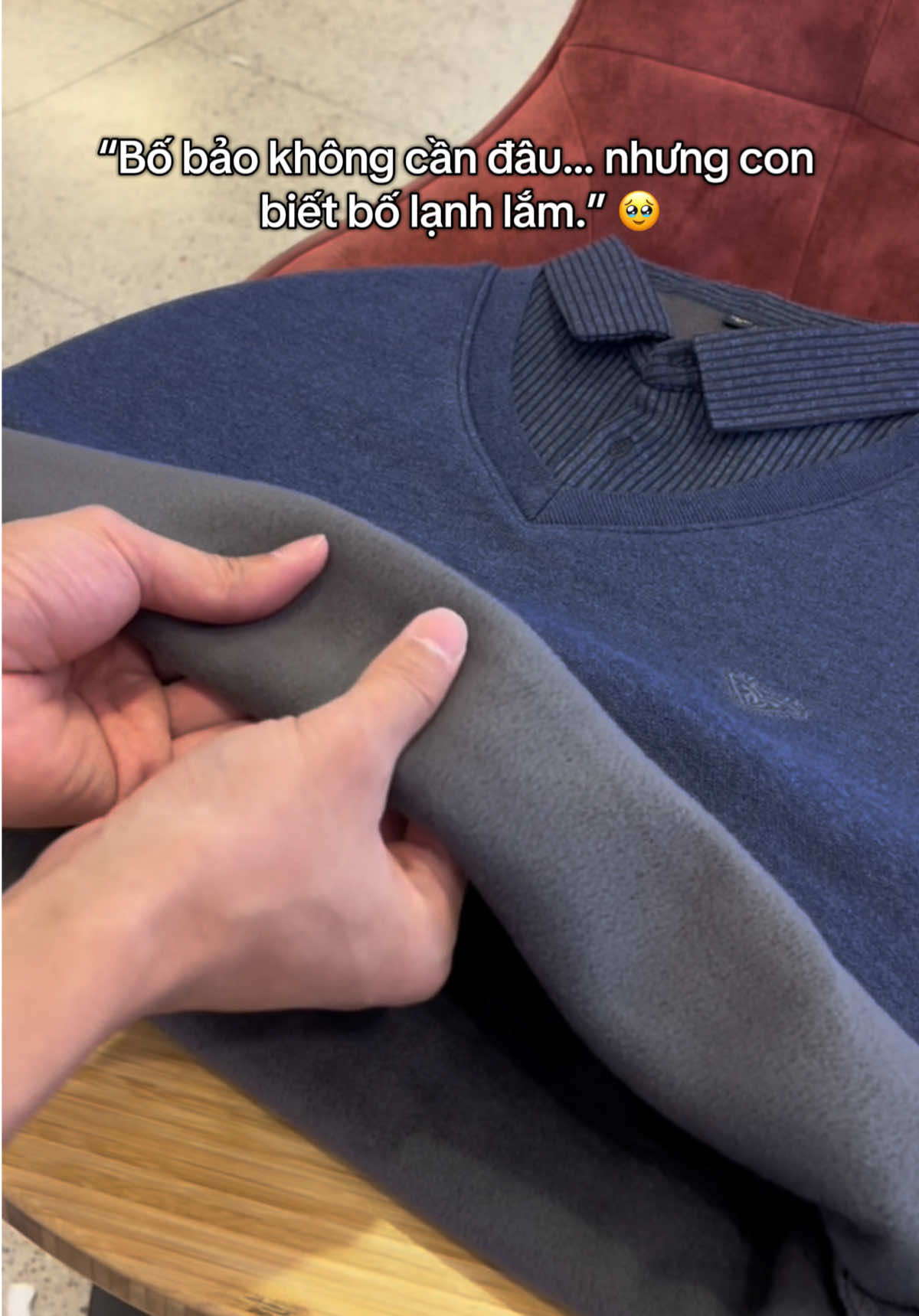 “Không phải món quà đắt tiền, nhưng là cả tấm lòng dành cho người đàn ông vĩ đại nhất. #xhtiktok #aolen #aolennam #xuhuong #xhtiktok 