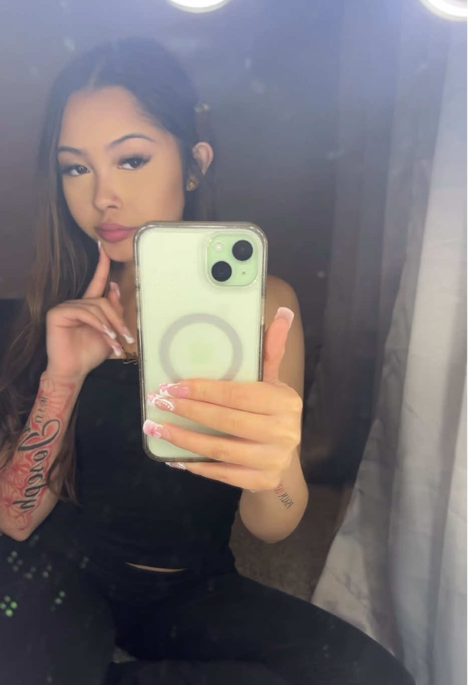 vanity at my boyfrens house🔥🔥🔥