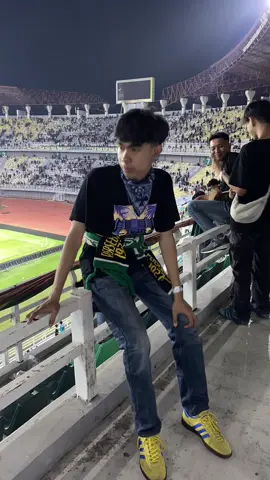 🐊🐊#persebaya #casualoutfits #bonek 