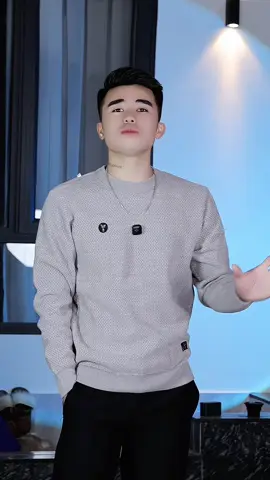 Áo Len Nam Quảng Châu, Cổ Tròn